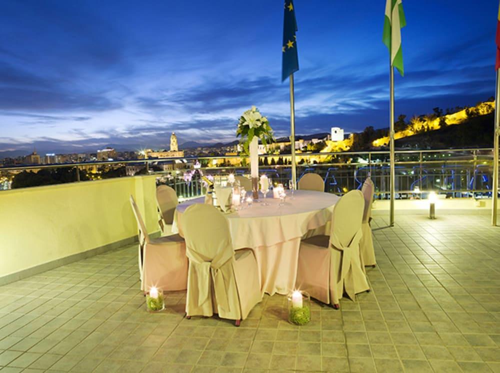 Hotel Ms Maestranza Малага Екстериор снимка