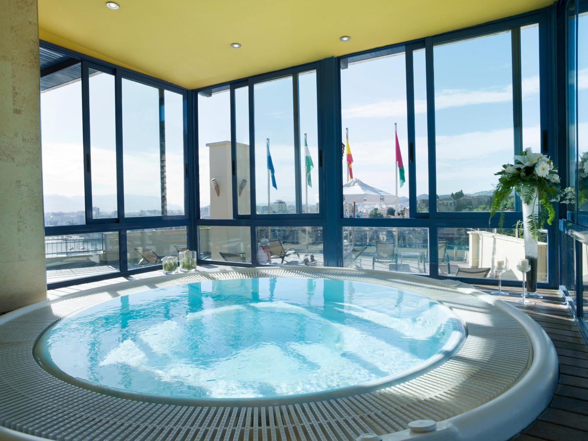 Hotel Ms Maestranza Малага Екстериор снимка